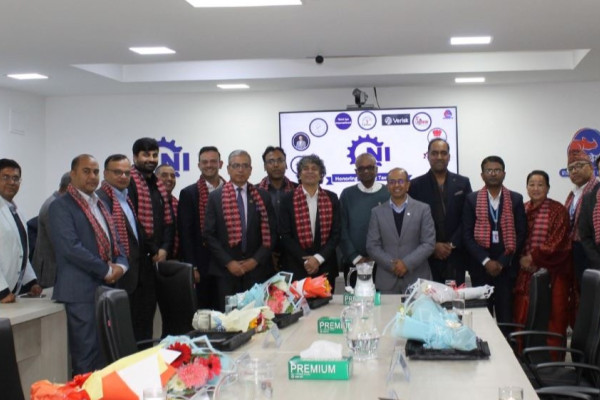 सर्वोत्कृष्ट करदाता परिसंघबाट सम्मानित